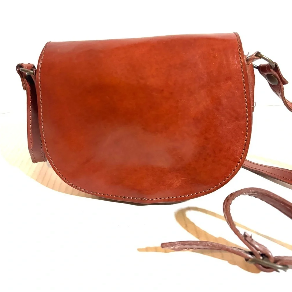Firenze vintage Elegant Brown Leather Crossbody Bag